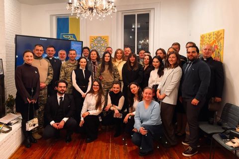 Учасники Школи церковної дипломатії та комунікації долучилися до вшанування українських ветеранів у Вашингтоні