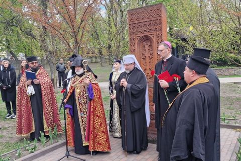 «Ваш біль є нашим болем», — Глава УГКЦ взяв участь у вшануванні жертв геноциду вірмен у Києві 
