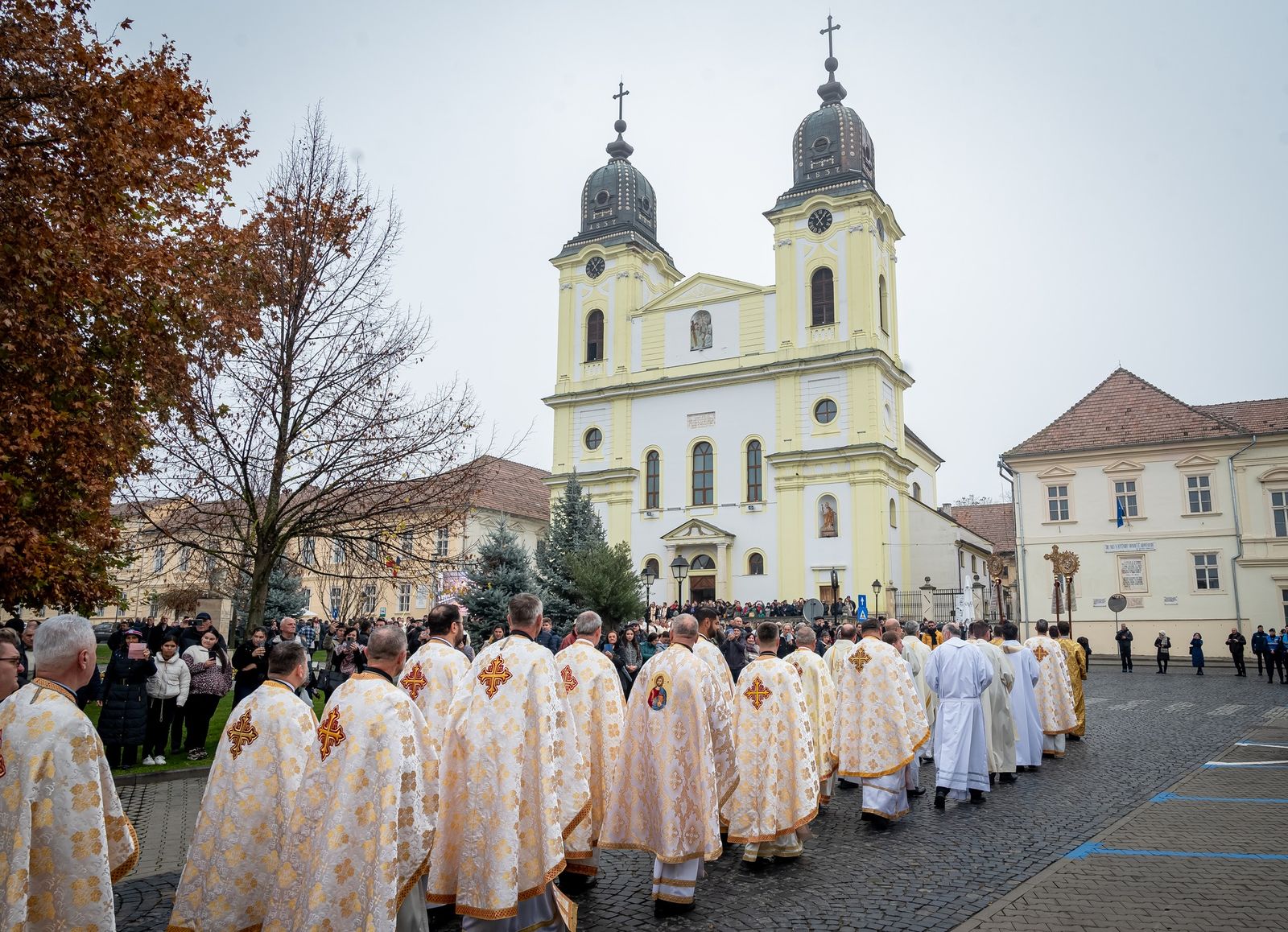 Владика Андрій Хім’як представив УГКЦ на інтронізації Глави Румунської Греко-Католицької Церкви Владика Андрій Хім’як представив УГКЦ на інтронізації Глави Румунської Греко-Католицької Церкви