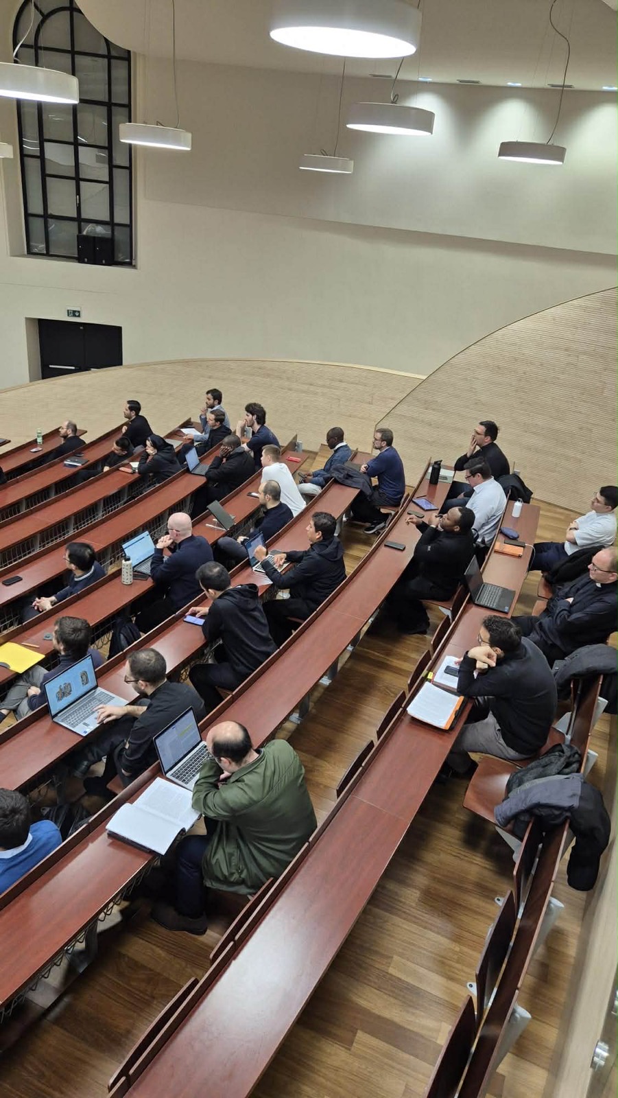 У Папському Григоріанському університеті представили свідчення про війну в Україні У Папському Григоріанському університеті представили свідчення про війну в Україні