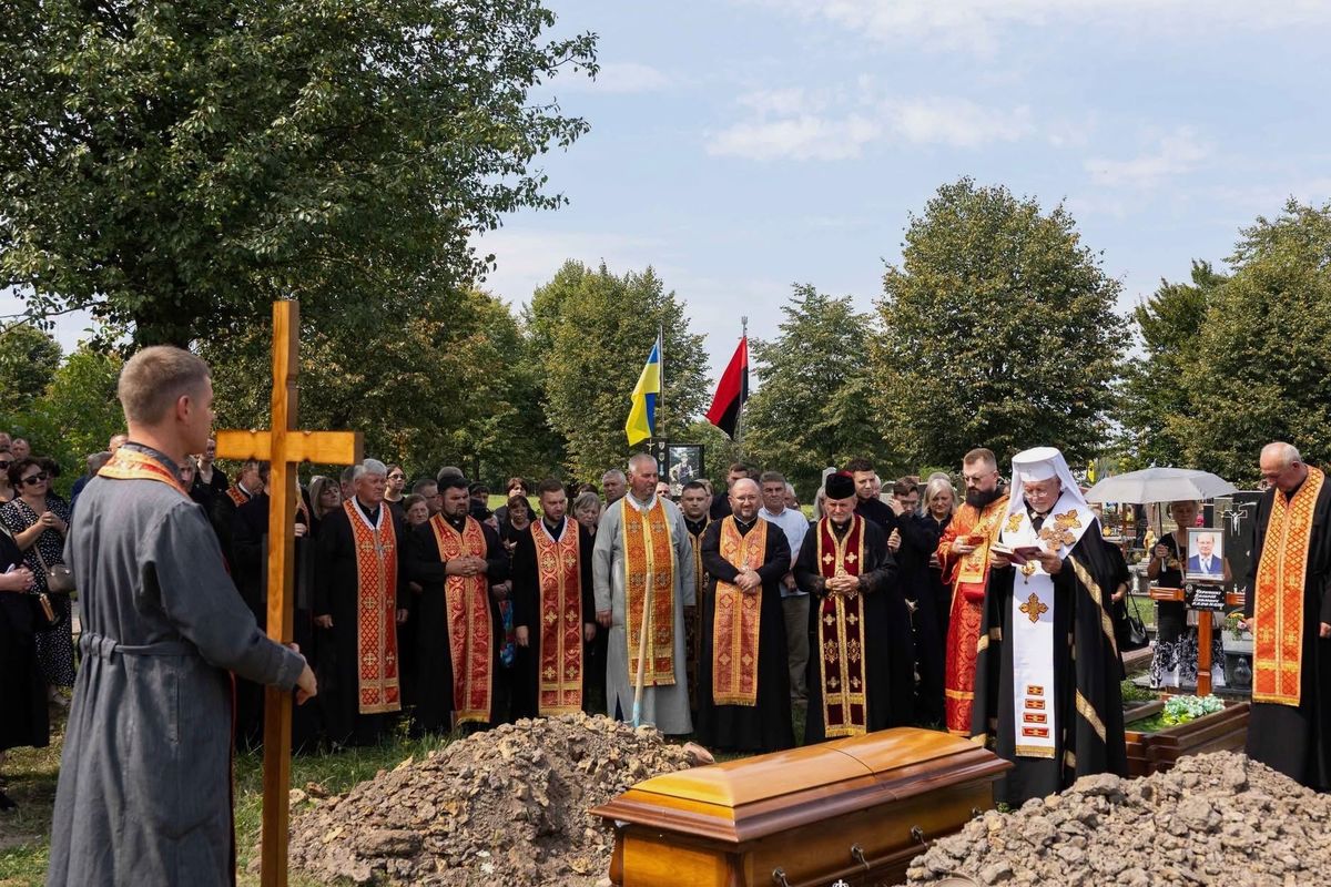 В Івано-Франківській архиєпархії попрощалися з отцем Володимиром Війтишиним