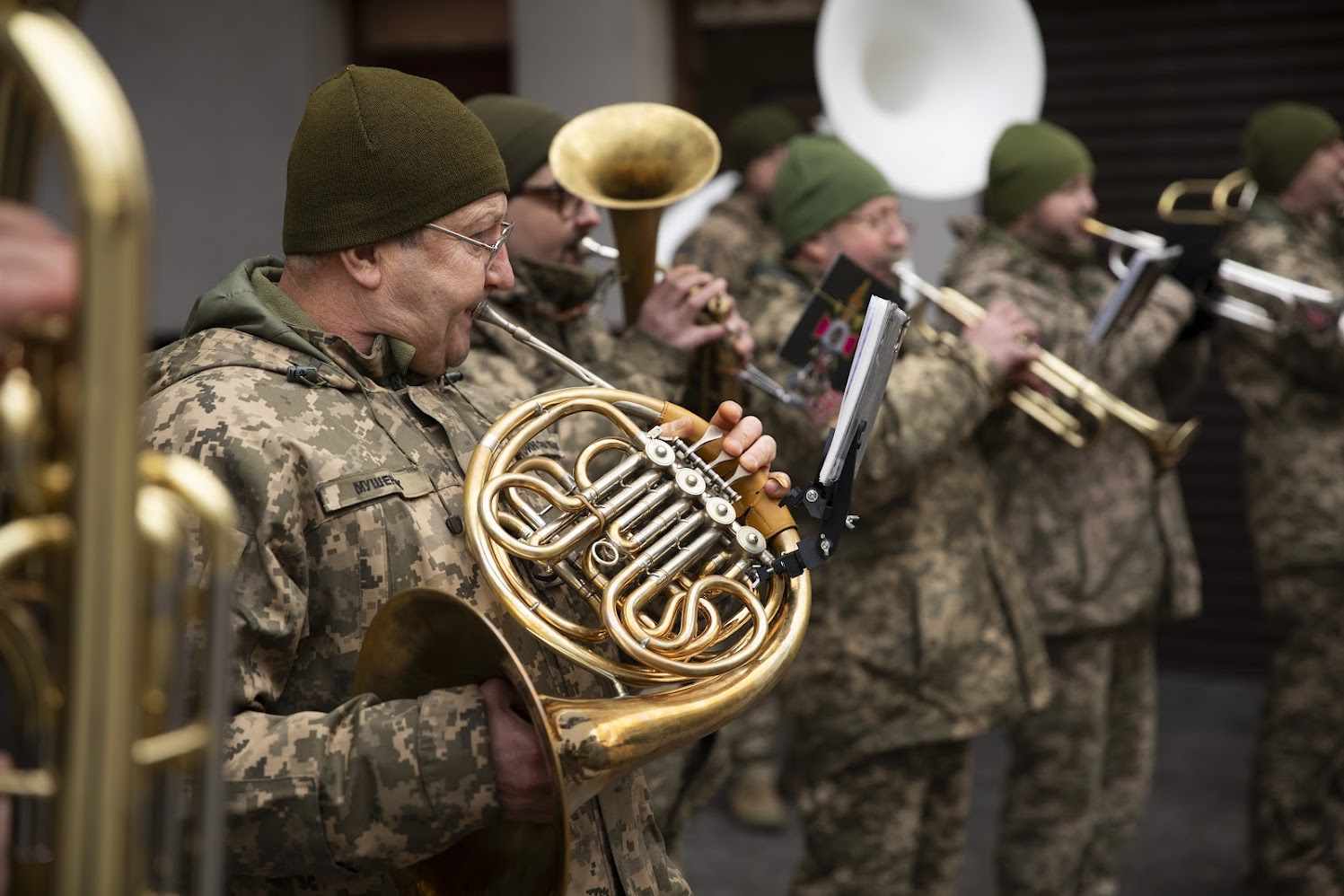 «Чудеса Різдва» біля Патріаршого собору: у Києві відкрили резиденцію Святого Миколая «Чудеса Різдва» біля Патріаршого собору: у Києві відкрили резиденцію Святого Миколая