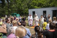 «Я повезу ваші прохання до серця Католицької Церкви», — владика Микола Бичок у Славутичі до родичів полонених