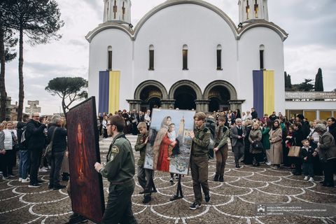 У соборі Святої Софії в Римі відбулася Хресна дорога за Україну