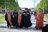 Владика Йосиф Мілян взяв участь у&nbsp;церемонії перепоховання полковника Андрія Мельника та&nbsp;його дружини Софії