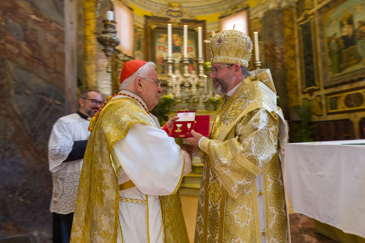 Head of UGCC awarded Cardinal Bassetti the Order of Metropolitan Andrey Sheptytsky