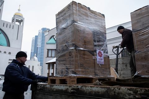 До Києва прибула перша партія допомоги від «Карітасу» архидієцезії Кракова