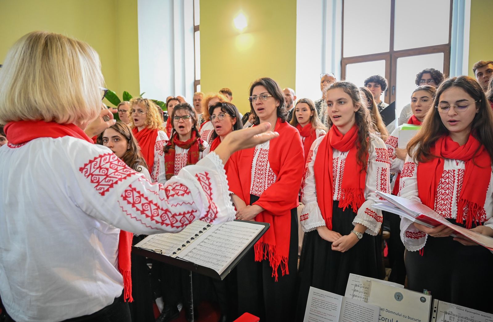 Владика Андрій Хім’як представив УГКЦ на інтронізації Глави Румунської Греко-Католицької Церкви Владика Андрій Хім’як представив УГКЦ на інтронізації Глави Румунської Греко-Католицької Церкви