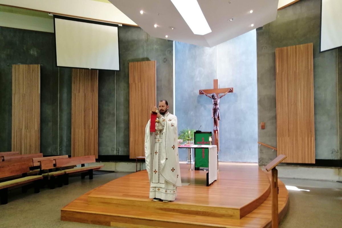 The first Divine Liturgy in New Zealand after the pandemic