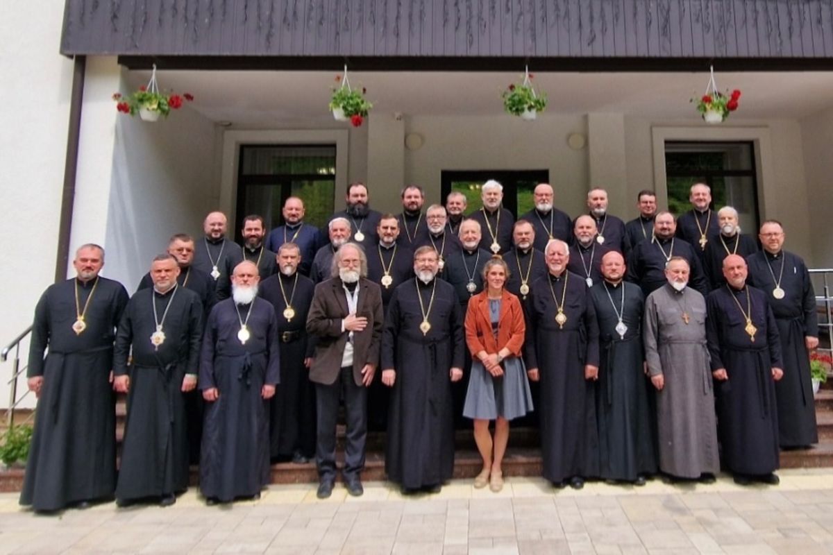 Постанови Сотої сесії Архиєрейського Синоду УГКЦ в Україні