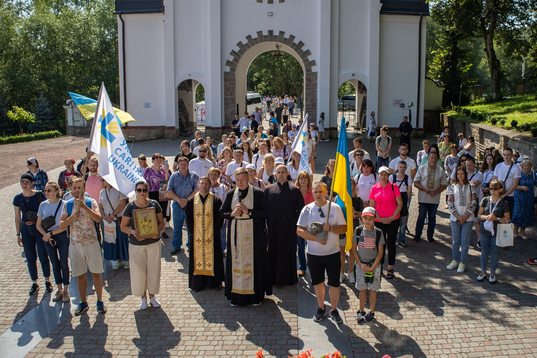 Можливість для відновлення та згуртованості: волонтери Карітасу України здійснили прощу до Зарваниці