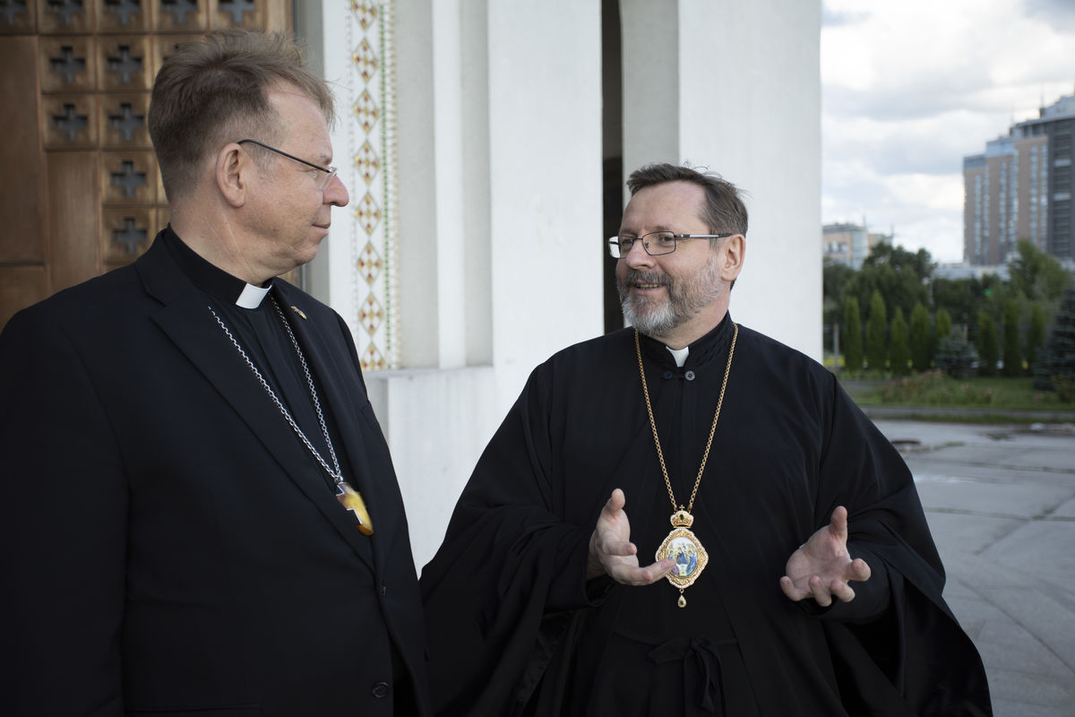 Archbishop Gintaras Grušas visits Patriarchal Cathedral of the Resurrection and meets with UGCC Head