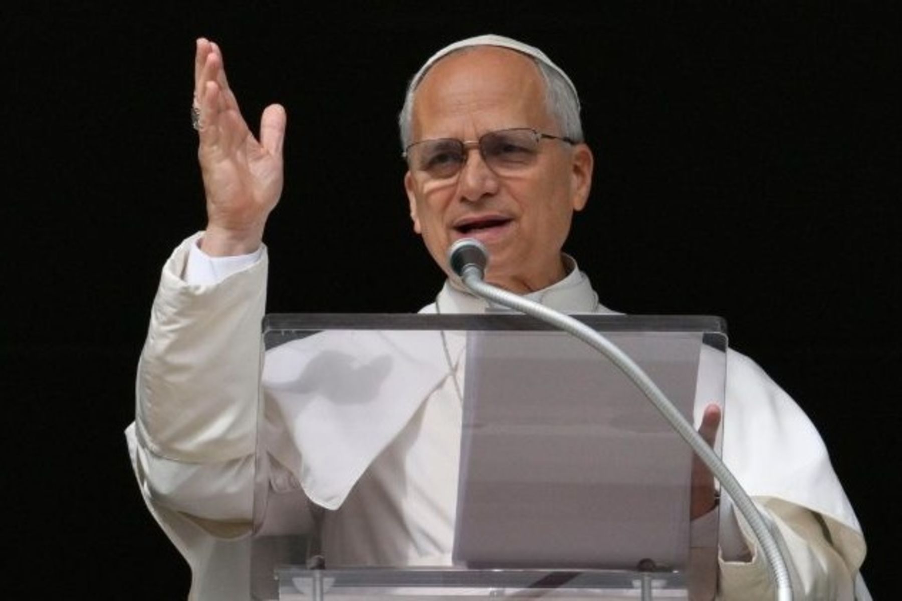 Папа Лев XIV знову закликав до молитви за Україну в контексті обстрілів та наближення зими