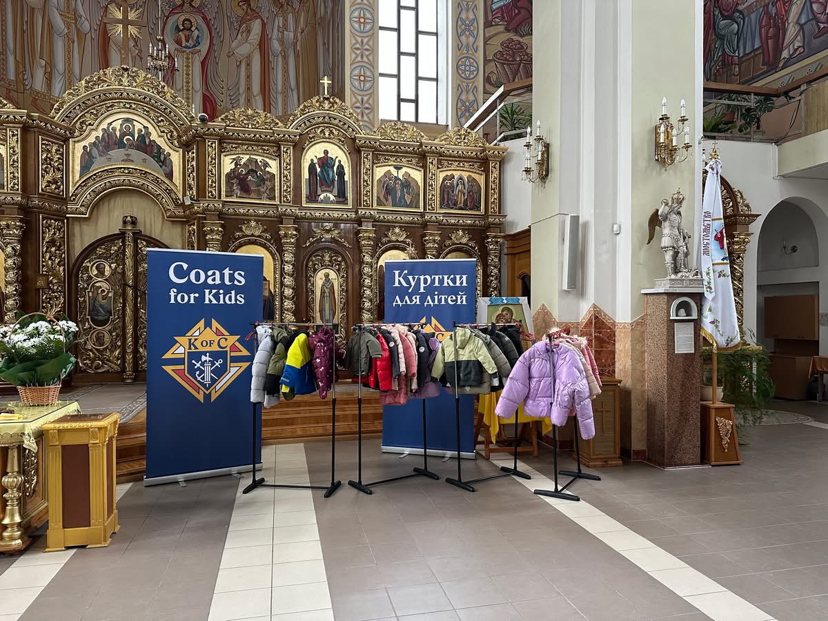 Продуктові набори і&nbsp;допомога дітям: у&nbsp;Тернополі провели дві благодійні акції