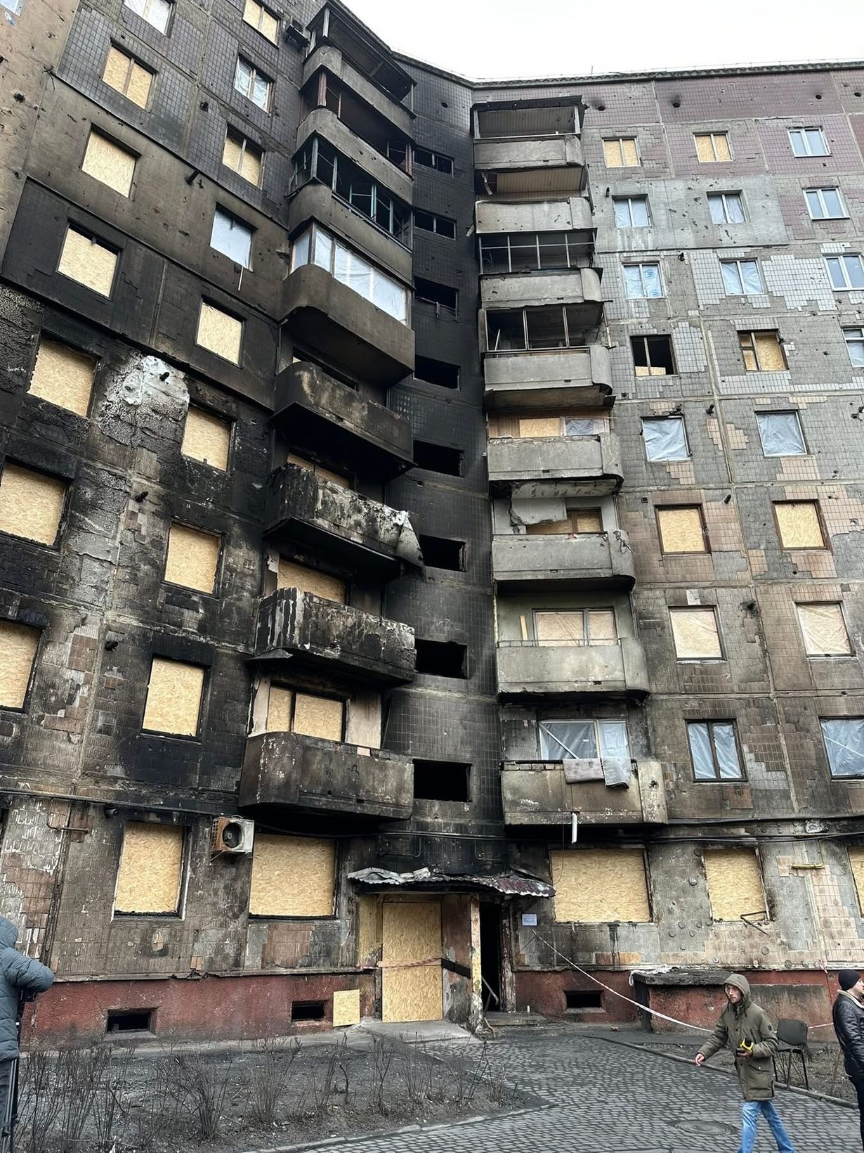 Глава УГКЦ з католицькими єпископами України на місці трагедії в Тернополі: «Ваш біль є болем усього тіла Христової Церкви» Глава УГКЦ з католицькими єпископами України на місці трагедії в Тернополі: «Ваш біль є болем усього тіла Христової Церкви»