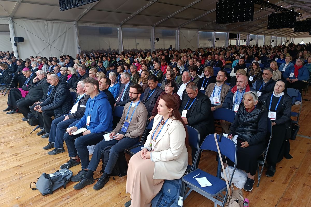 “We Find Hope by Action”: Caritas Ukraine Delegation at the World Mercy Congress in Vilnius