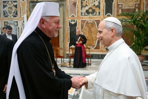 Владика Володимир Війтишин зустрівся зі Святішим Отцем під час аудієнції з «Мізерікордія»