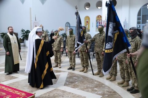 Глава УГКЦ освятив мотиваційні прапори для окремих центрів Сил спеціальних операцій ЗСУ