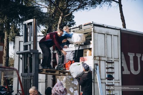 145-та вантажівка гуманітарної допомоги вирушила з Рима до України