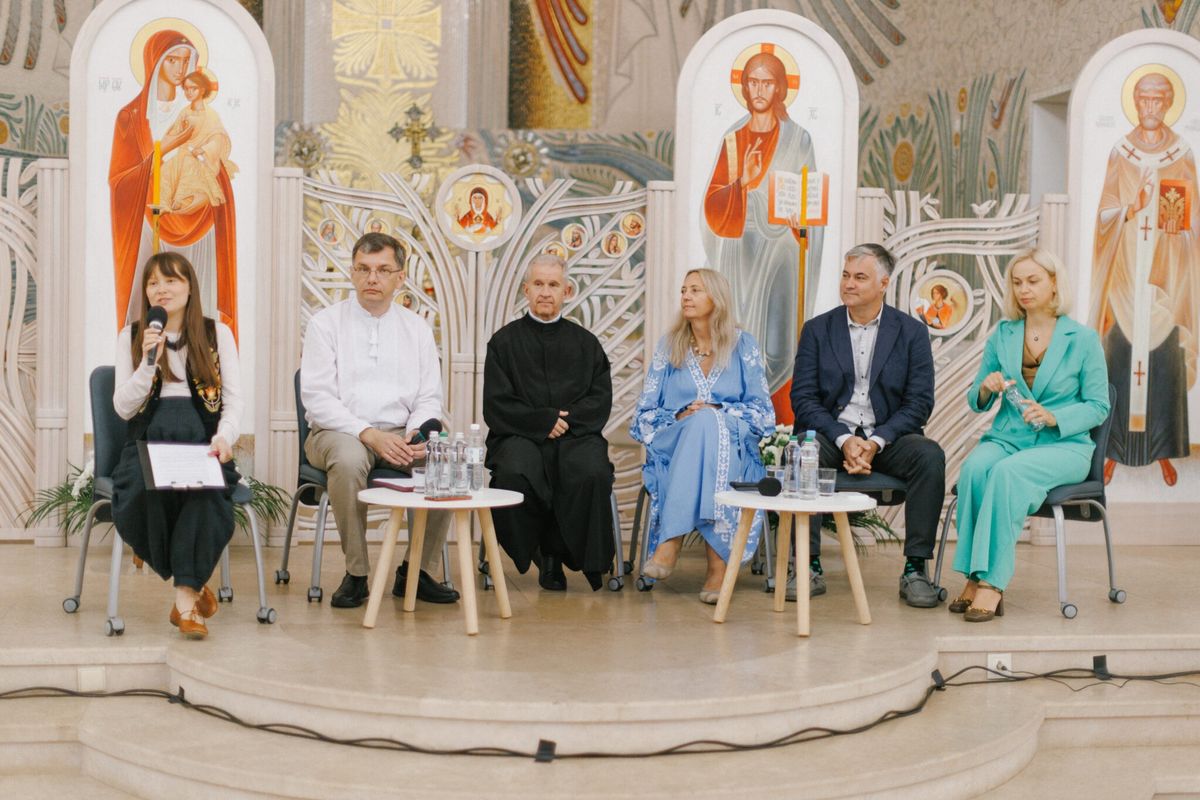 «Будьте частиною спільноти університету»: В УКУ відбулася традиційна зустріч ректорату з батьками першокурсників