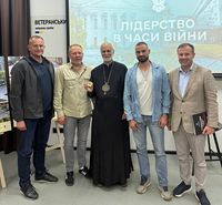 Митрополит Борис Ґудзяк у Полтаві: молитва, вшанування Героїв та розмова про лідерство під час війни