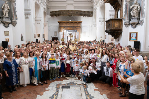 «Вашою любов’ю до Бога і Батьківщини ви врятували багато життів», — Глава УГКЦ до української громади в Неаполі