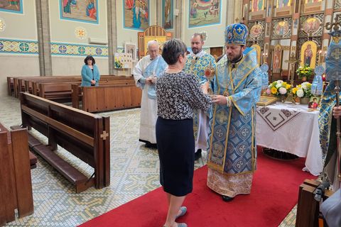 Вірні Мельбурнської єпархії молилися біля мощей св. Карло Акутіса