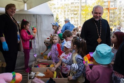 «Щотижня до нас приходять тисячі людей, і ми маємо що їм дати - це чудо Божого милосердя», - владика Василь Тучапець