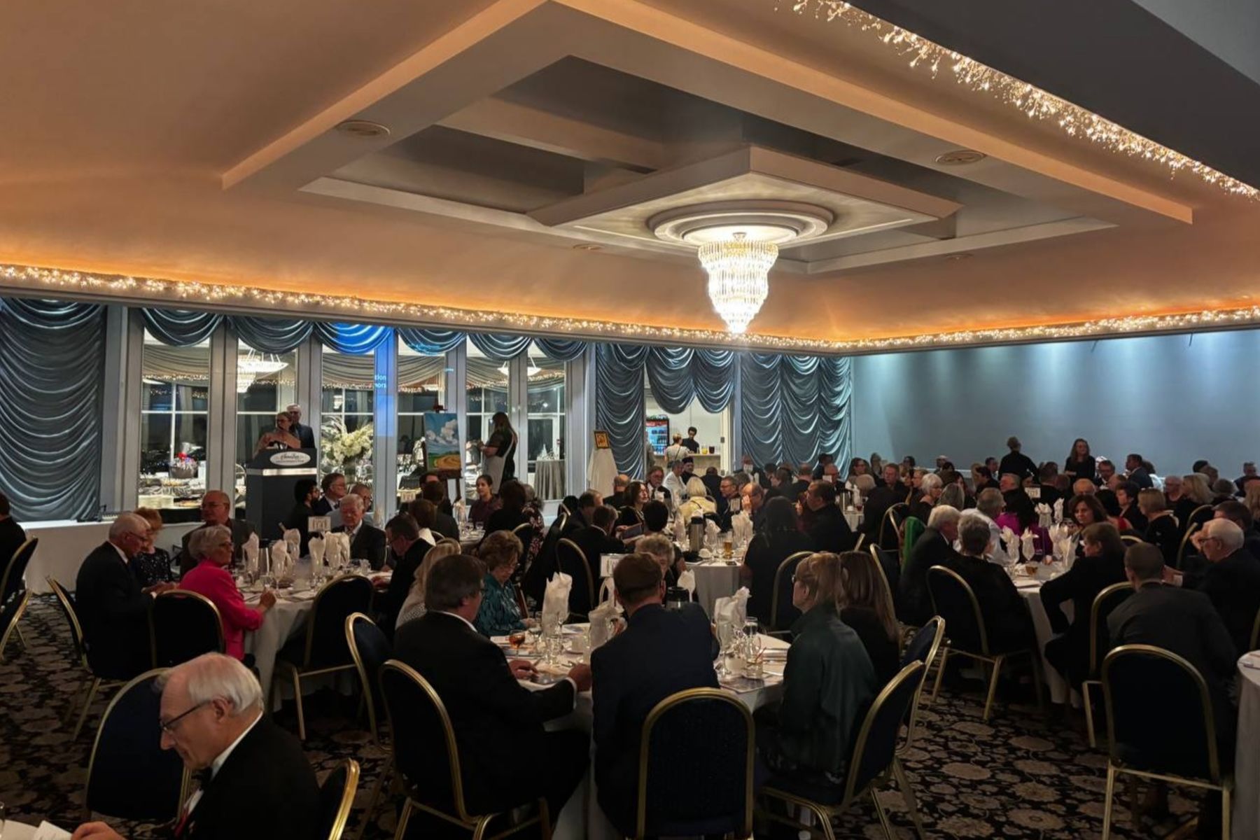 В Едмонтоні відбувся XVI Єпископський ґала-вечір В Едмонтоні відбувся XVI Єпископський ґала-вечір