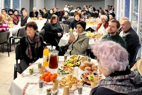 Близько 60 родин полеглих Героїв взяли участь у різдвяній зустрічі в Тернополі