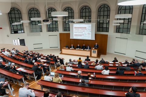У Римі відбувається конференція «До богослов’я надії для та з України»
