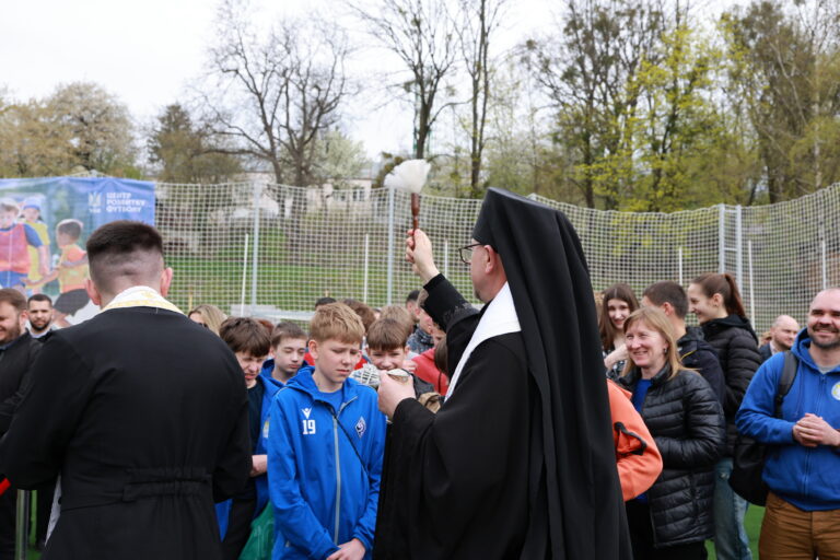 У Львові відкрили перший в&nbsp;Україні майданчик &laquo;FIFA Arena&raquo; для дітей Центру опіки сиріт