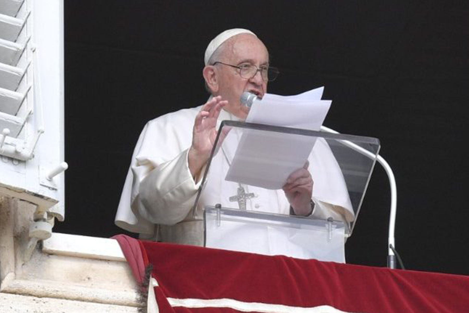 Папа Франциск: «Молімося за мир, не втомлюймося це чинити!»