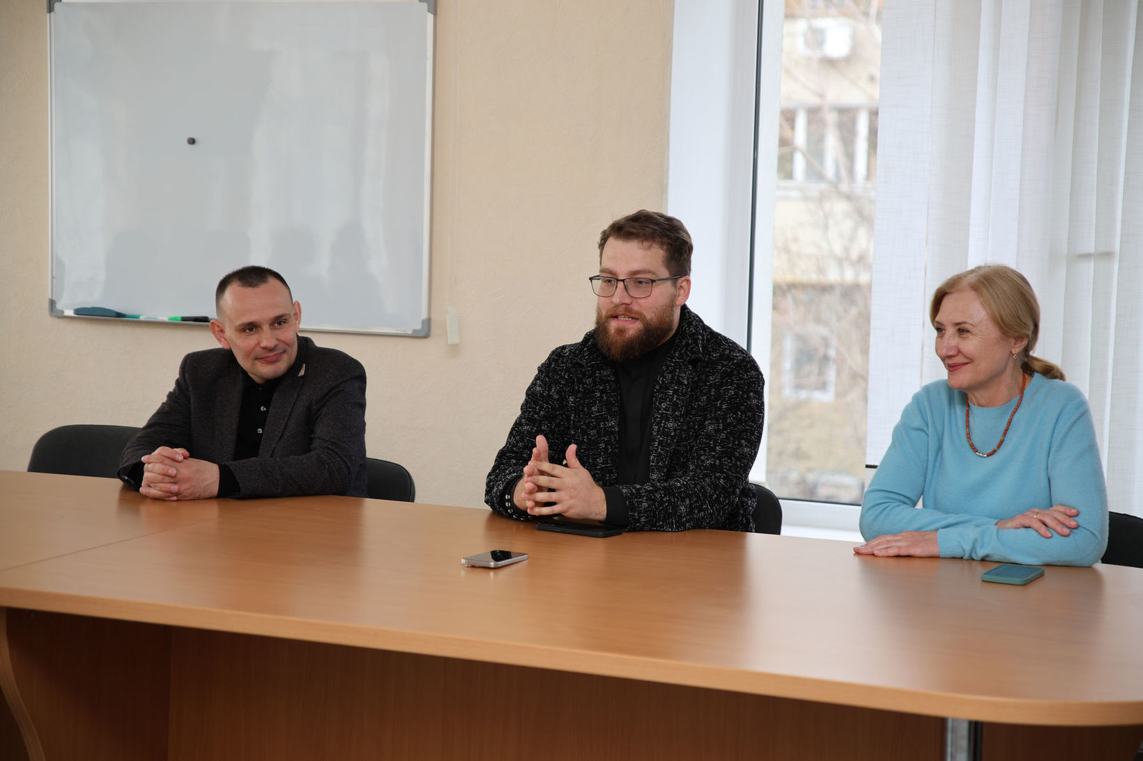 На заклик Глави УГКЦ бібліотекам Черкас передали понад тисячу україномовних книг