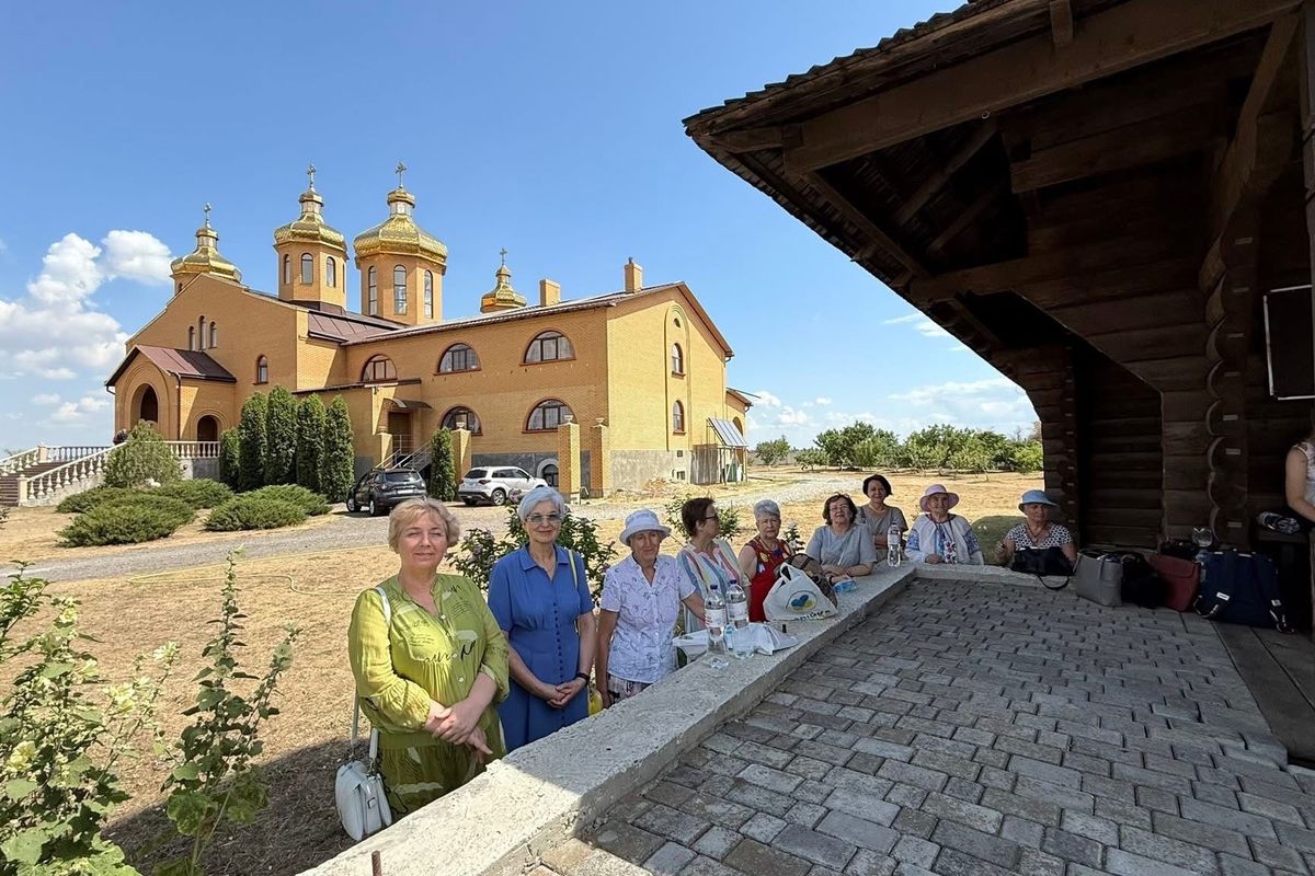 «Коли бачимо, що монастир стоїть — маємо надію, що виживемо»: як живе Церква у прифронтовому Херсоні