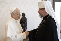 Блаженніший Святослав привітав Папу Лева XIV з 70-літтям