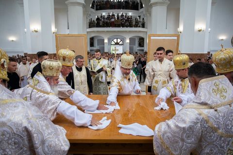 Глава УГКЦ освятив храм у Делятині: «Народ будує храми для свого майбутнього»