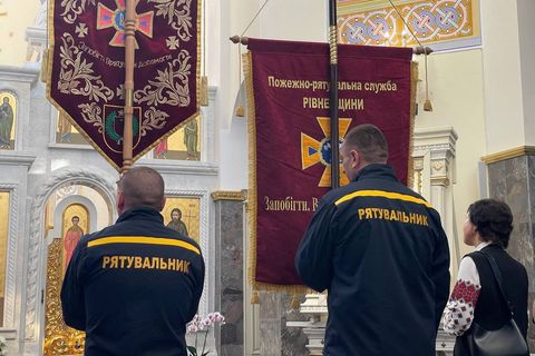 Українські рятувальники здійснили прощу до Зарваниці