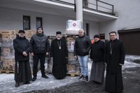 Отримання допомоги від Краківської архидієцезії біля Патріаршого собору Воскресіння Христового в Києві, 30 січня 2026 року