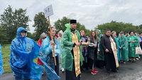 Сотні паломників вирушили до Зарваниці молитися за мир