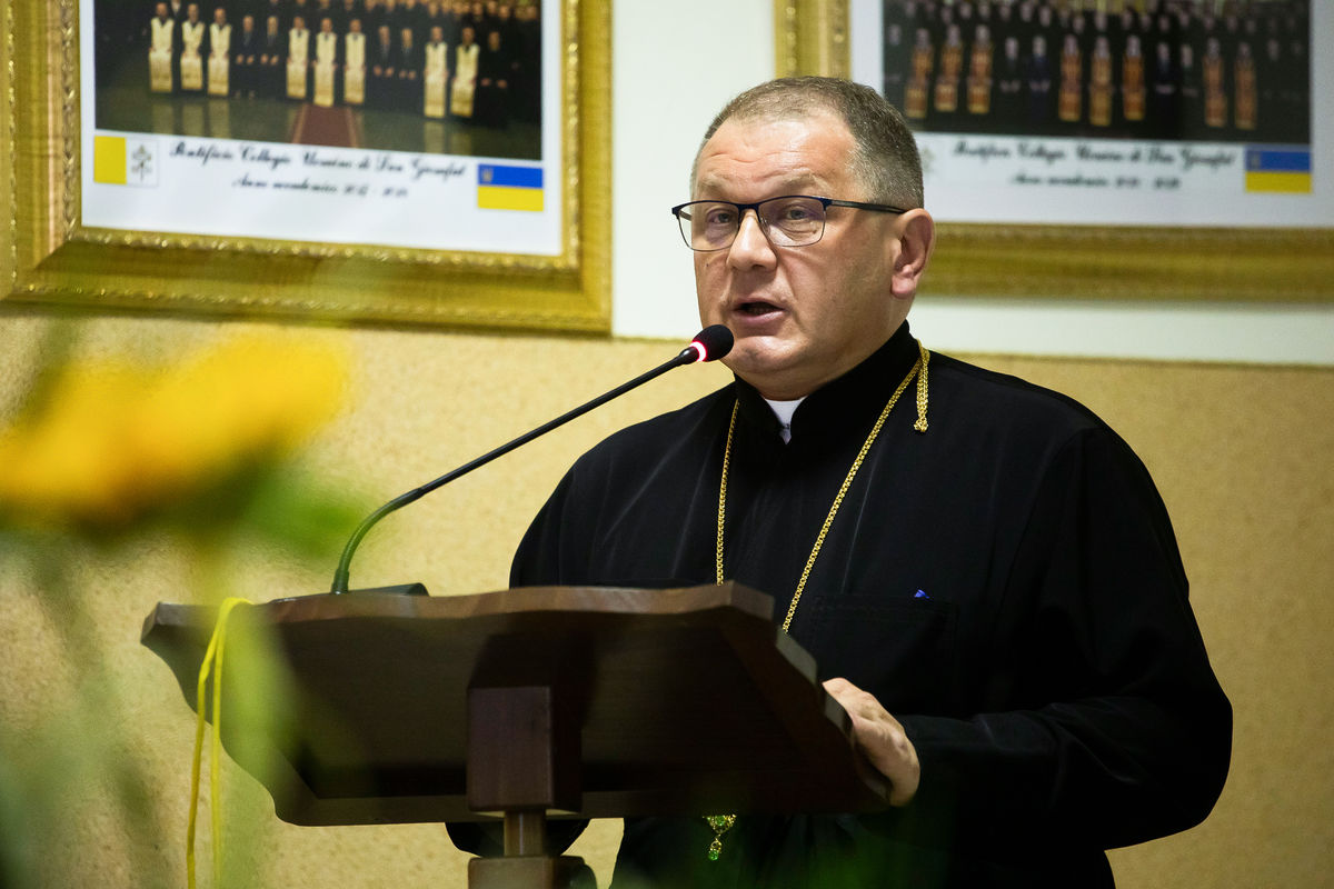 “Healing Together with the Person of Jesus Christ”: Bishop Arkadiy Trokhanovsky reports to the Synod on the main theme