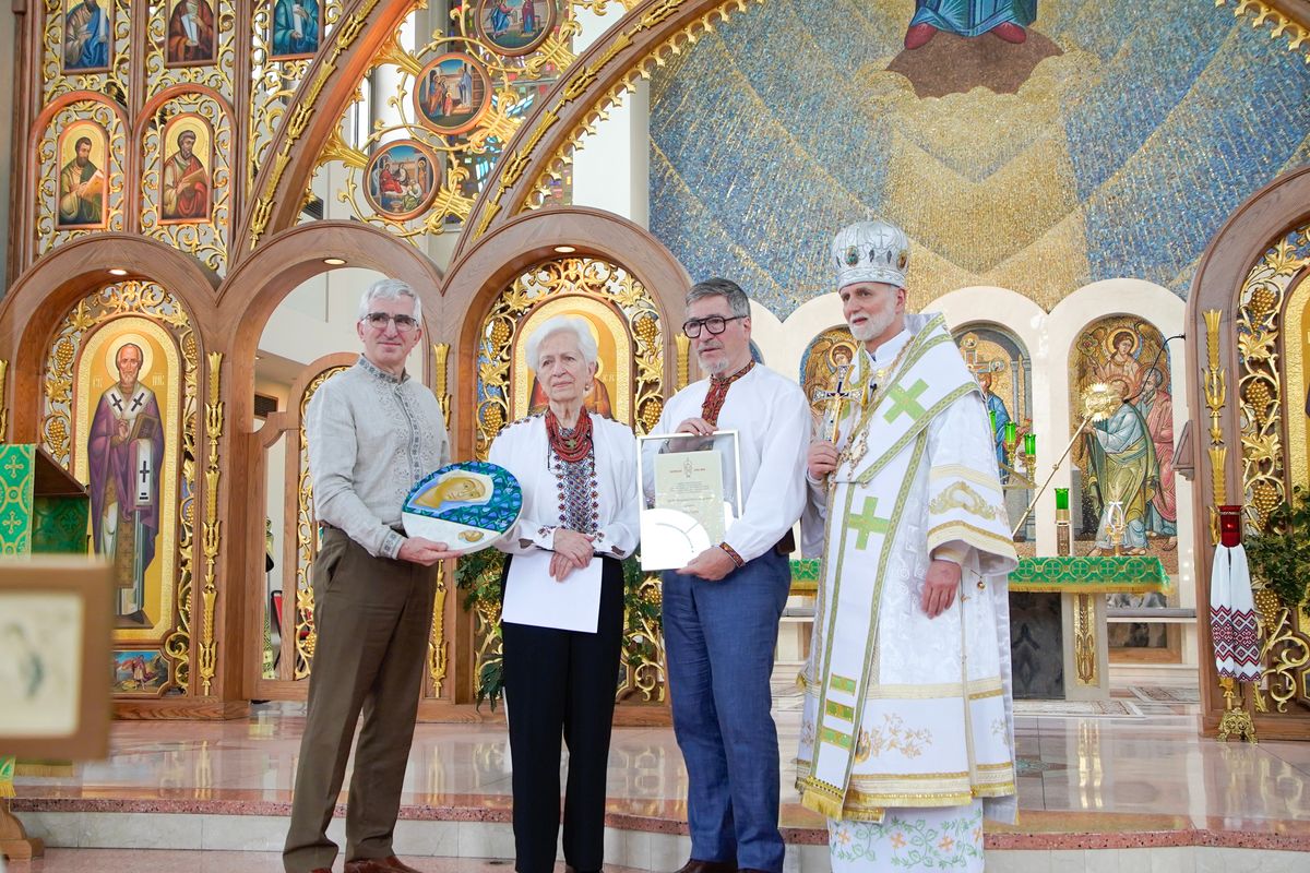 On the feast of Pentecost, Metropolitan Borys Gudziak presented the Lifetime Service Award to lay activist Roma Hayda.