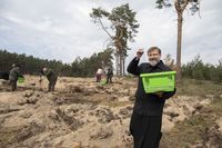 Блаженніший Святослав разом зі священниками висадив саджанці у лісі на&nbsp;Київщині