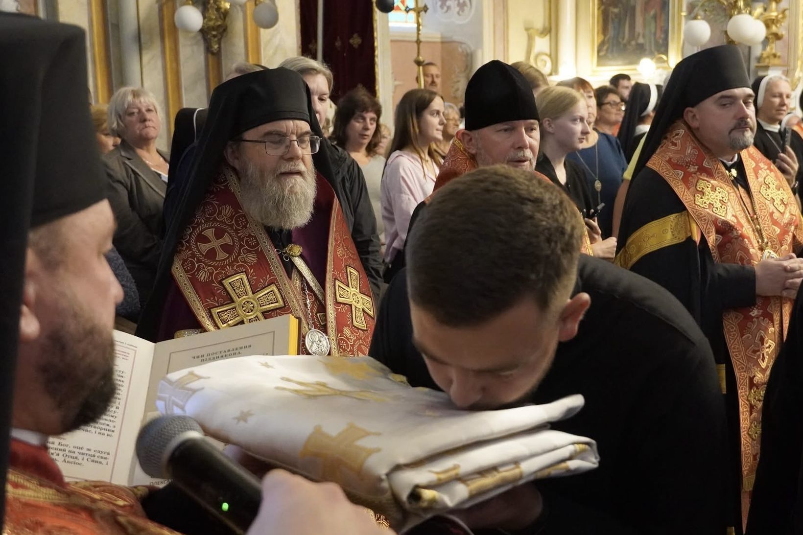 Єпископи УГКЦ взяли участь в освяченні оновленого катедрального собору в Ужгороді Єпископи УГКЦ взяли участь в освяченні оновленого катедрального собору в Ужгороді
