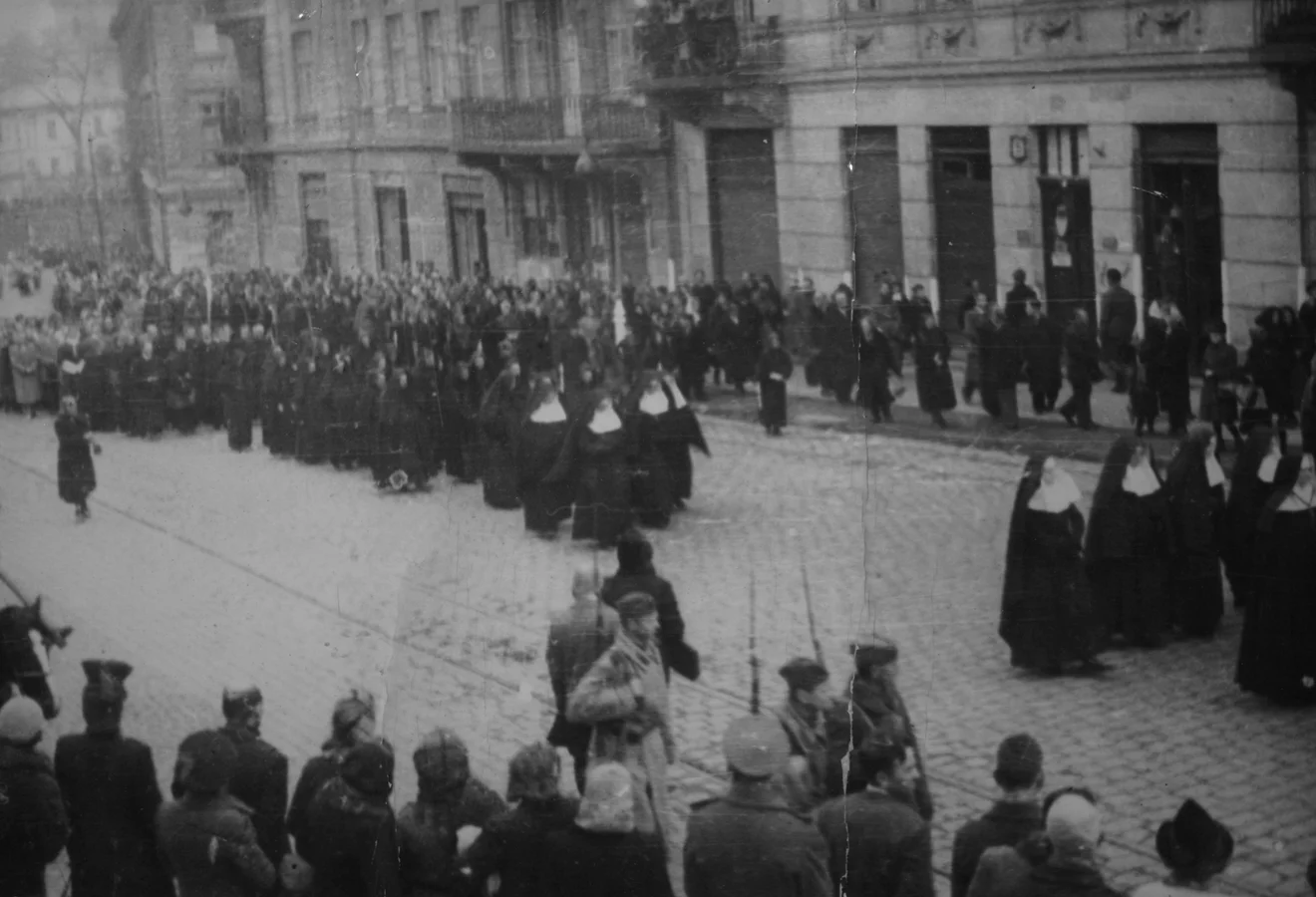 Funerale di Metropolita Andrey Sheptytskyi nel 1944