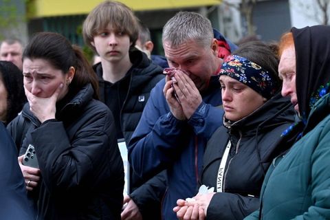 Pope Leo appeals for dialogue to end wars in Ukraine and Middle East