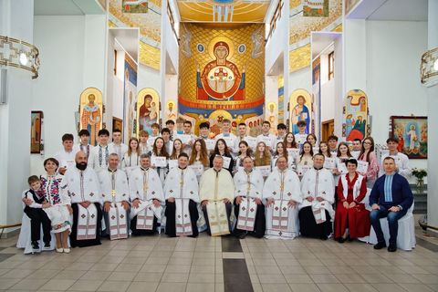 Не лише до Першої Сповіді і Причастя: у львівській парафії триває 11-річна катехизація дітей
