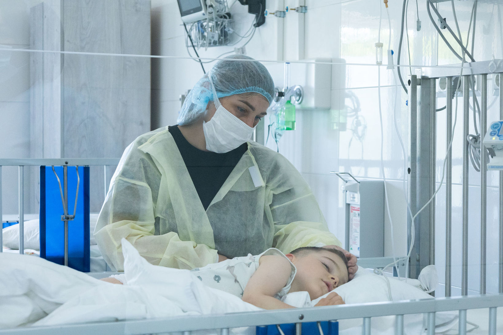 &laquo;Тут лікують не&nbsp;лише тіло, а&nbsp;й&nbsp;повертають надію&raquo;: Глава УГКЦ у&nbsp;Івано-Франківській обласній дитячій лікарні