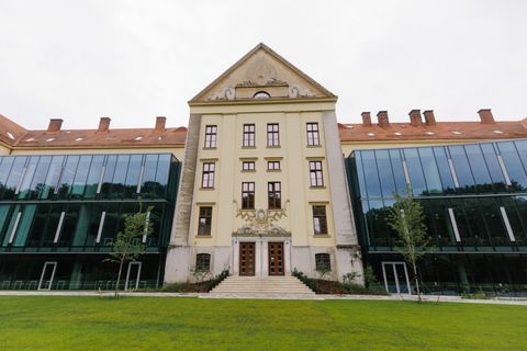 У Львові освятили оновлений корпус Українського католицького університету