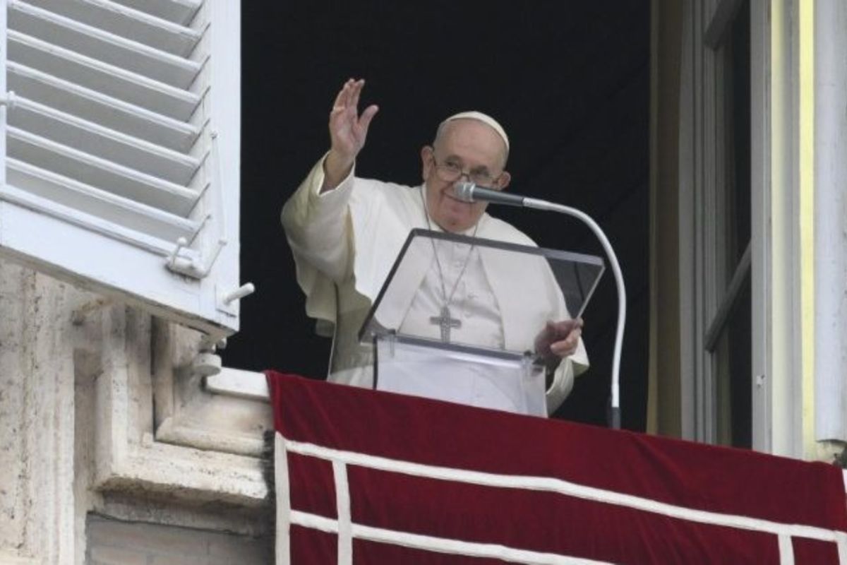 Папа Франциск: «Виявляймо близькість українцям через допомогу та молитву»